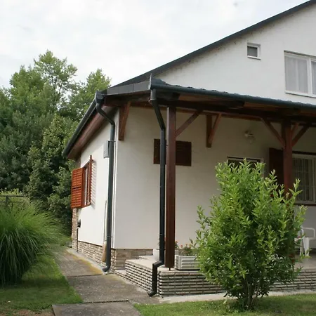 Feriehus Nefelejcs Nyaralohaz Balatonboglár
